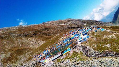 Manimahesh Lake Trek Camps near lake